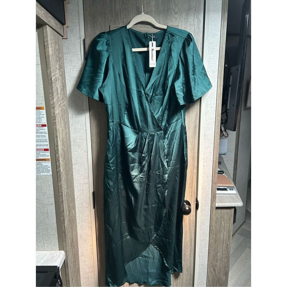 NEW Satin Cocktail Midi Dress Ruched Slit Wedding L NO BELT - Picture 6 of 6